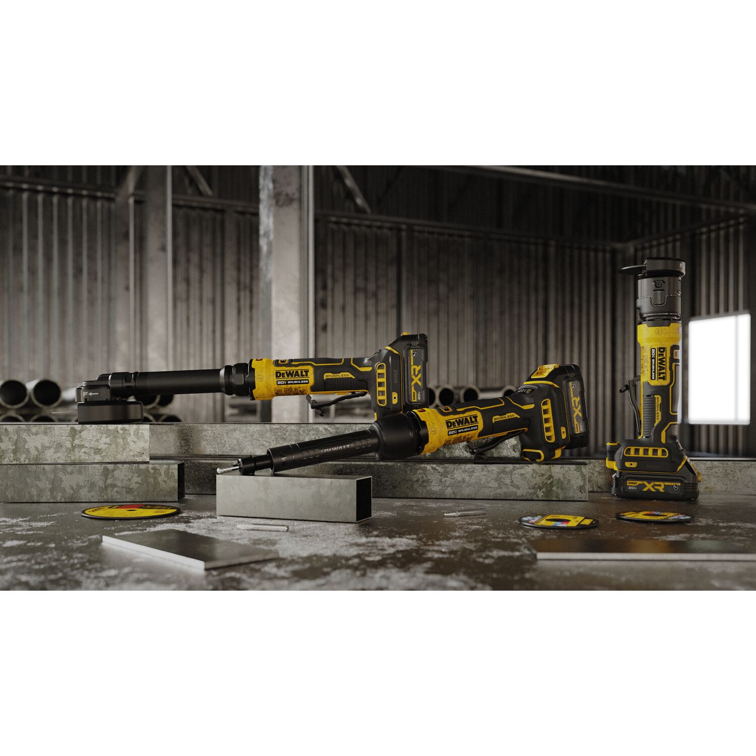 Dewalt Cordless Extended Length Cut-Off Tool DCG432XB